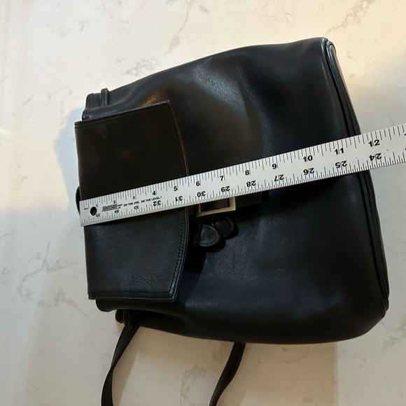 Coach Daypack Black Leather Backpack Magnetic Buckle Beautiful - Picture 15 of 16